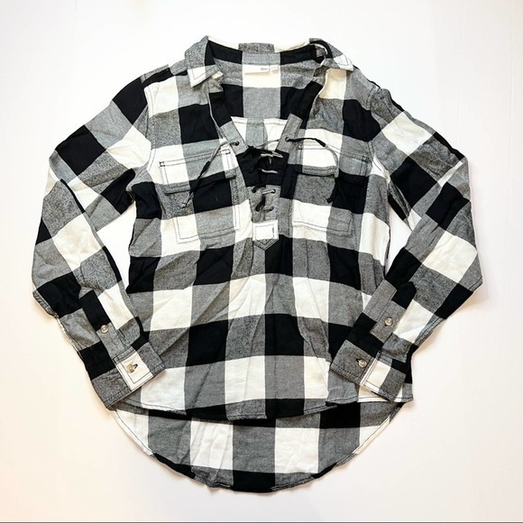 SO Tops - SO checkered plaid long‎ sleeve blouse black white lace up v neck top Size small